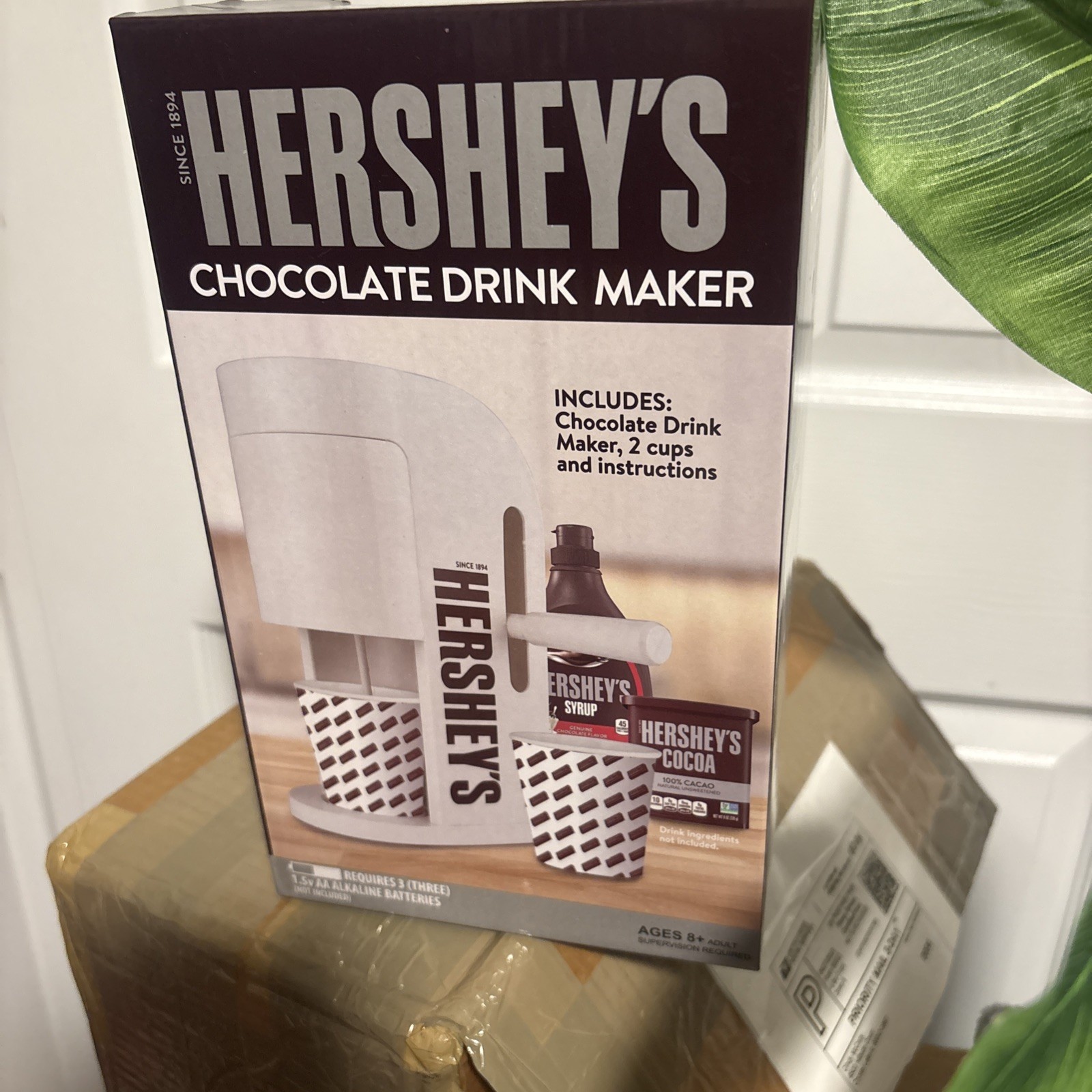 Hershey's Chocolate Drink Maker Includes Machine & 2 Paper Cups New/Sealed