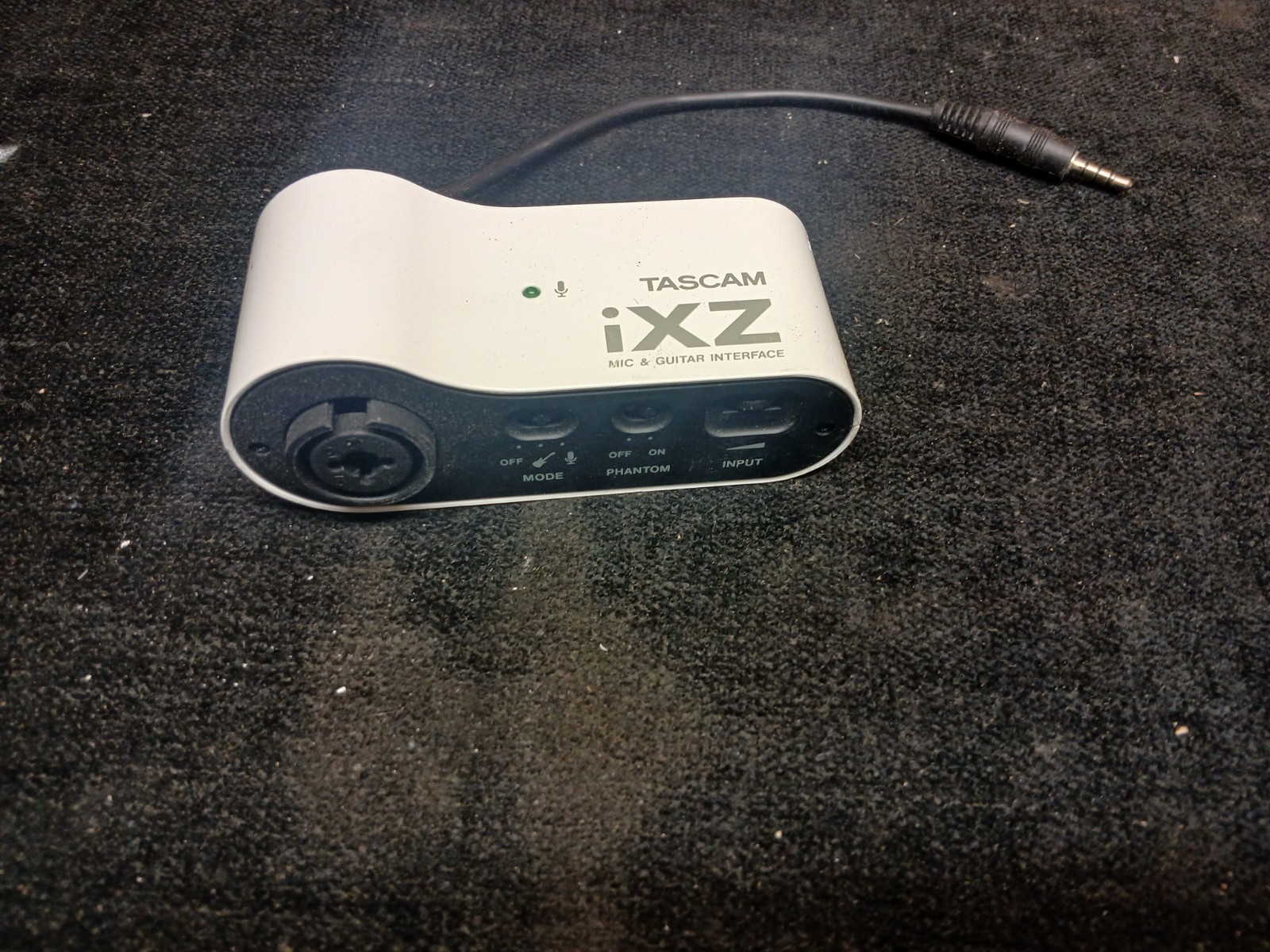 Tascam iXZ Mic/Instrument Audio Interface for iPad/iPhone/iPod Touch