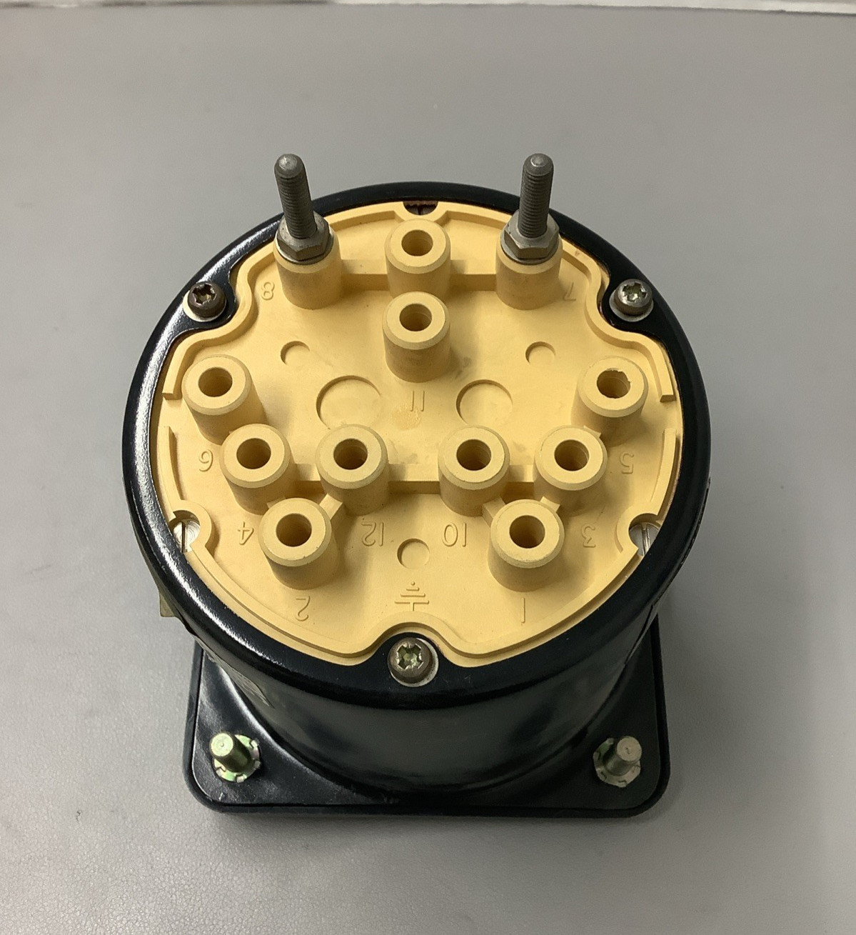 Crompton 077-08AA-LSTU AC Ammeter 0-2500A, 4-1/2" (b43)