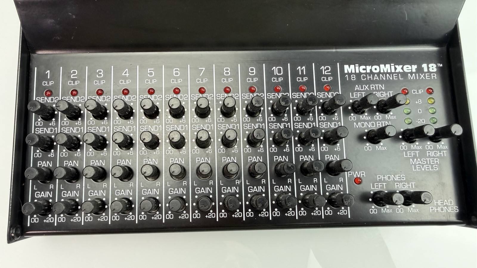 Midiman MicroMixer 18 - 18 Channel Mixer