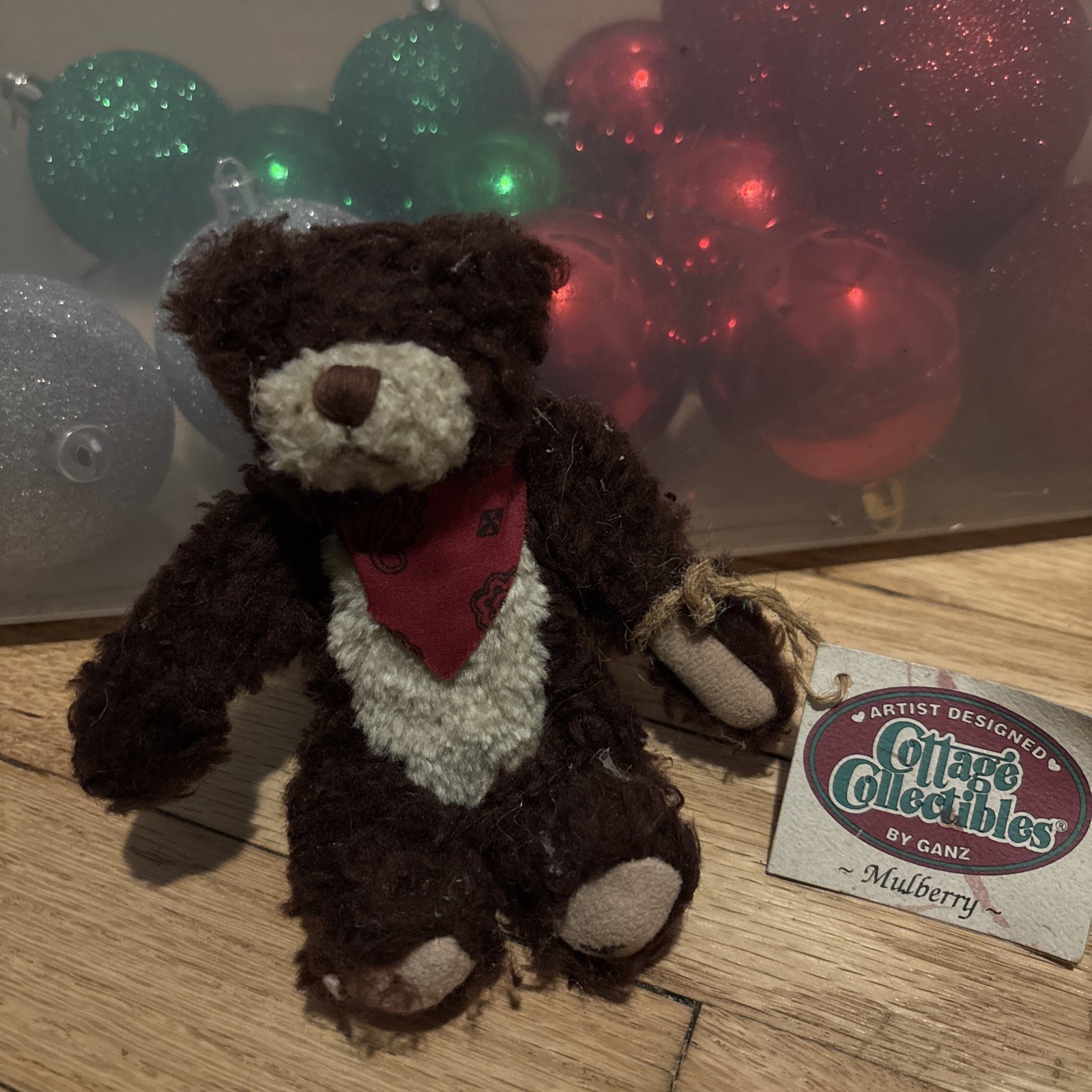 GANZ COTTAGE COLLECTIBLES - LORRAINE CHIEN - 9" BEAR - MULBERRY