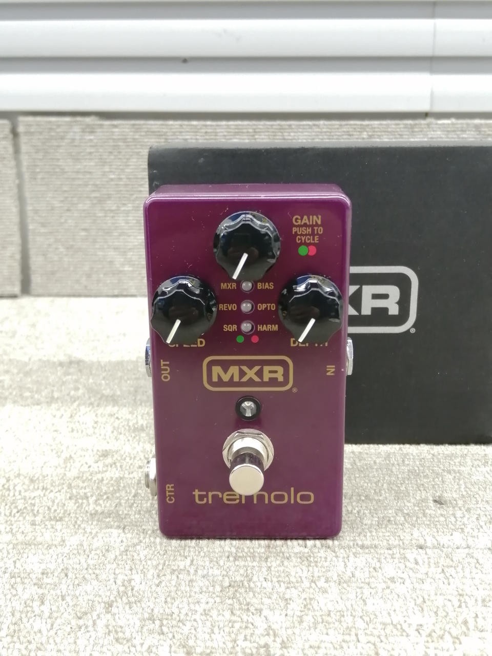 MXR M305M Effects Pedal Guitar Time Modulation Compact Metal Housing