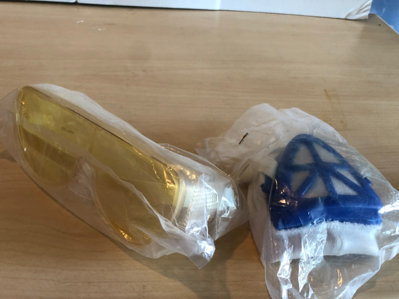 SET of Dust Mask & Safety Goggles #GF