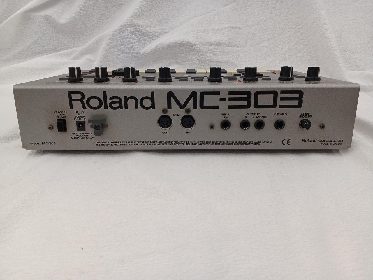 Roland MC-303 Sequencer Groovebox Drum Machine Sound Module