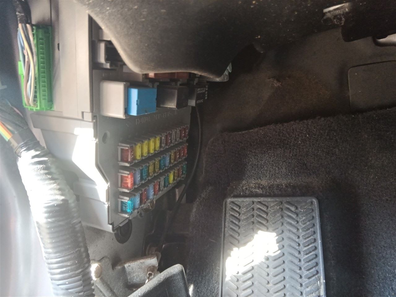 ACCORD    2004 Fuse Box Cabin 40265