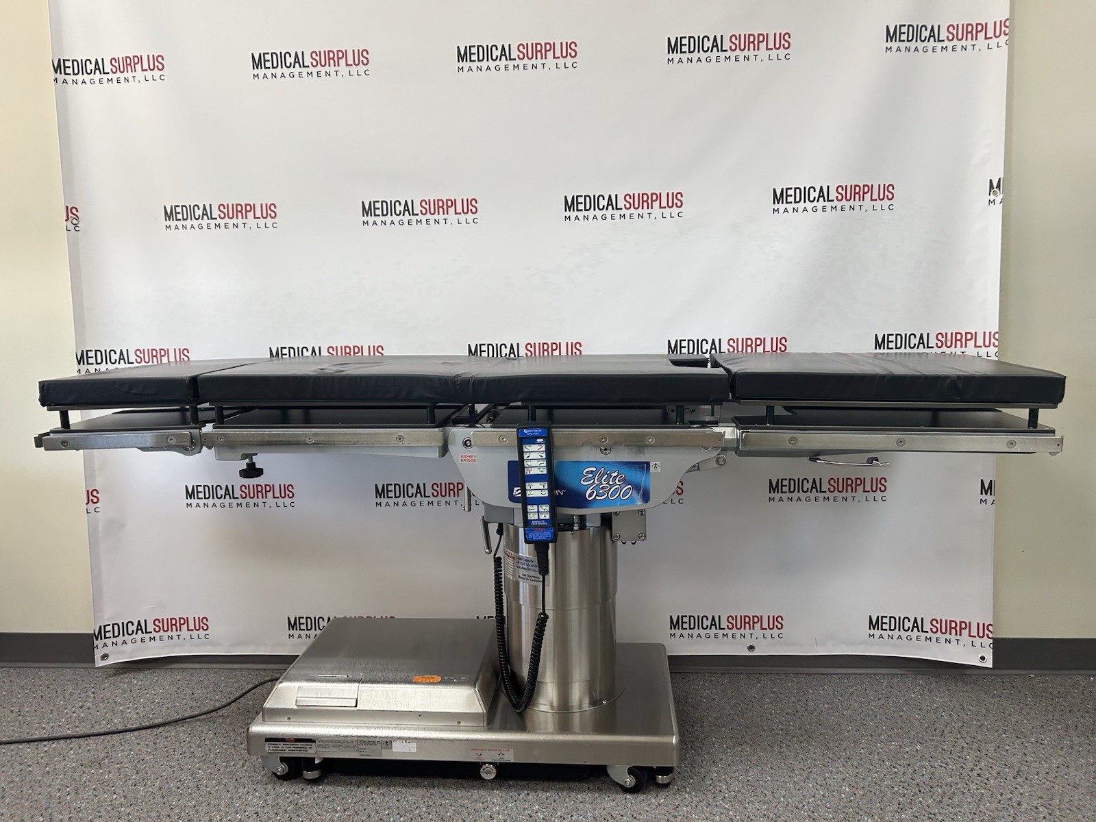 Skytron Elite 6300 Surgical Table W/ Skytron 6300 Series Remote
