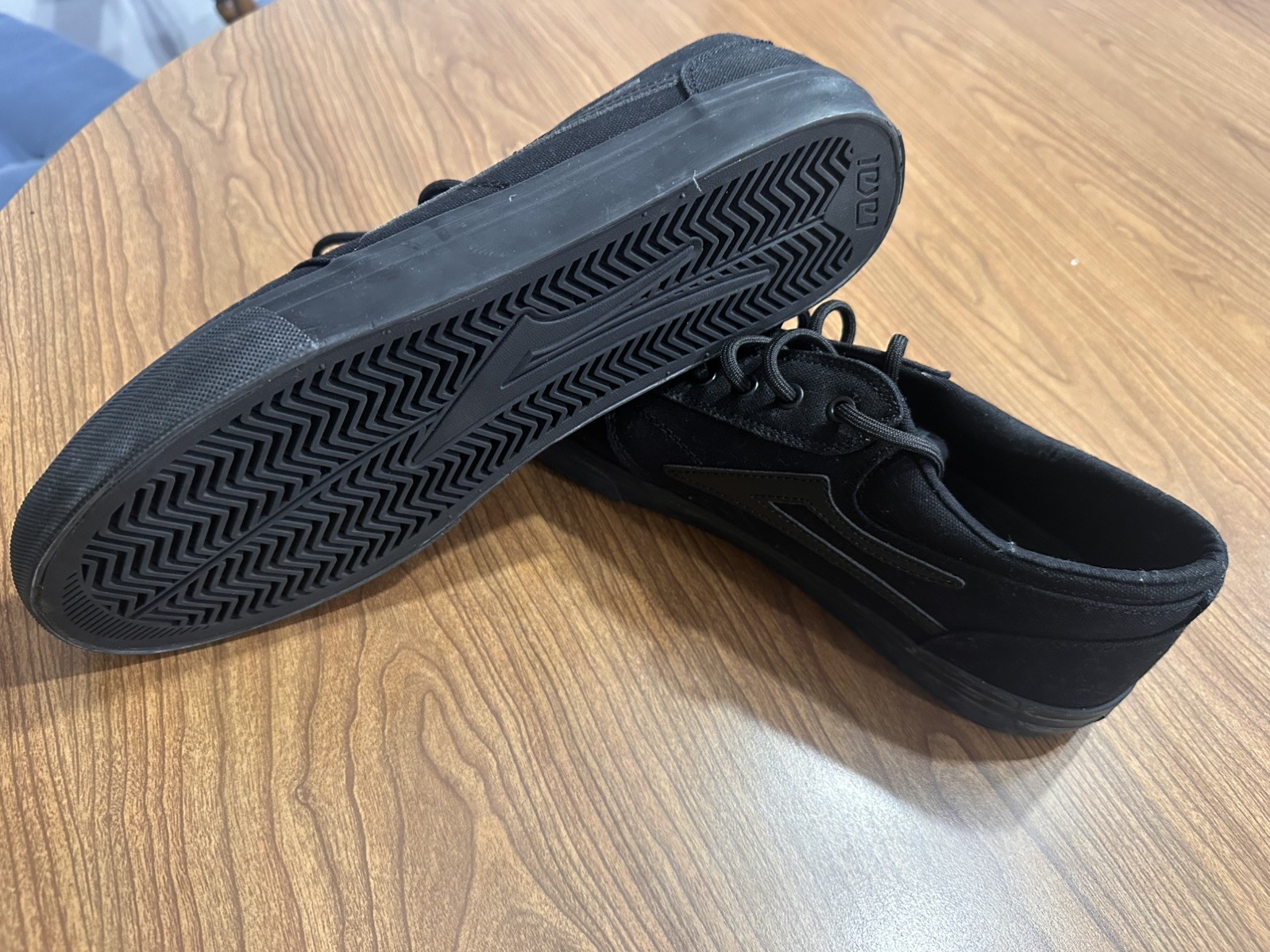 lakai shoes 10.5