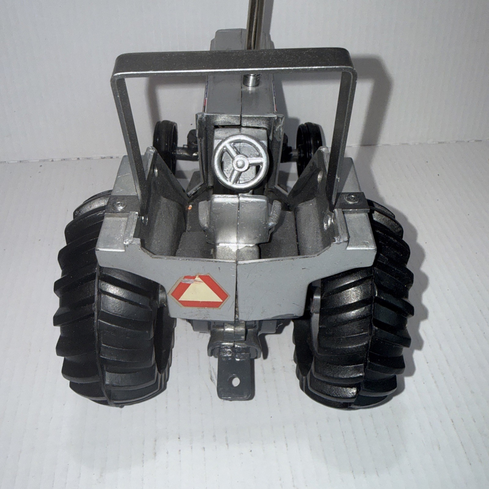 WHITE 185 FIELD BOSS PULLING PULLER TOY TRACTOR 1/16 Scale