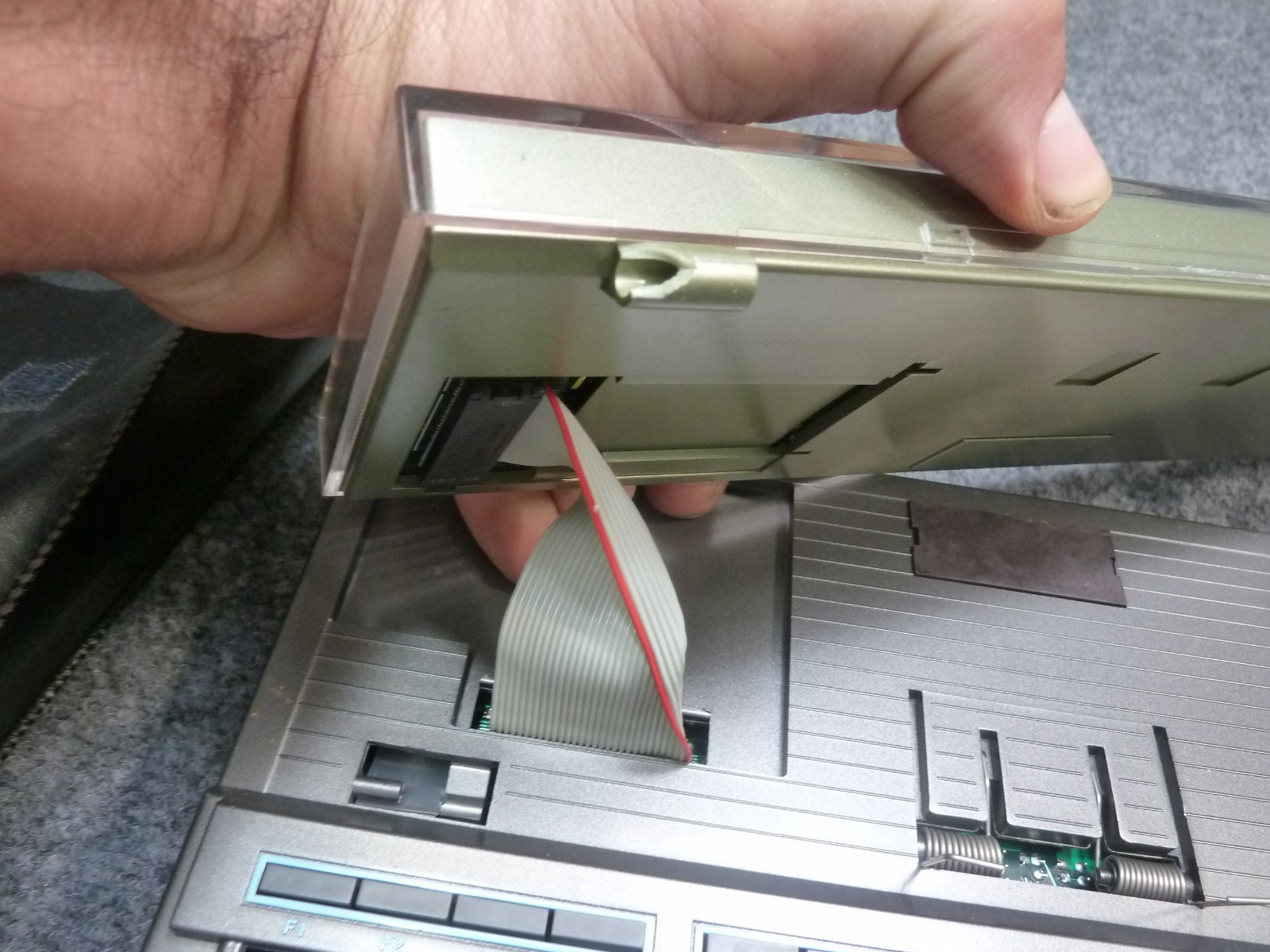Olivetti M10 M-10 Vintage Portable Computer W Case No Power