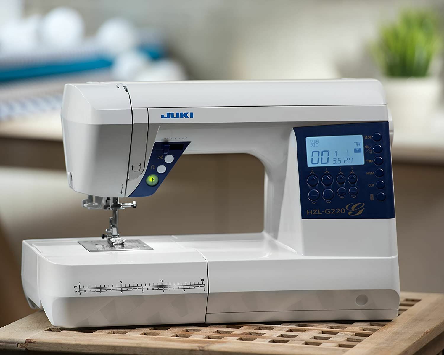 Juki HZL-G220 Computerized Sewing Machine New