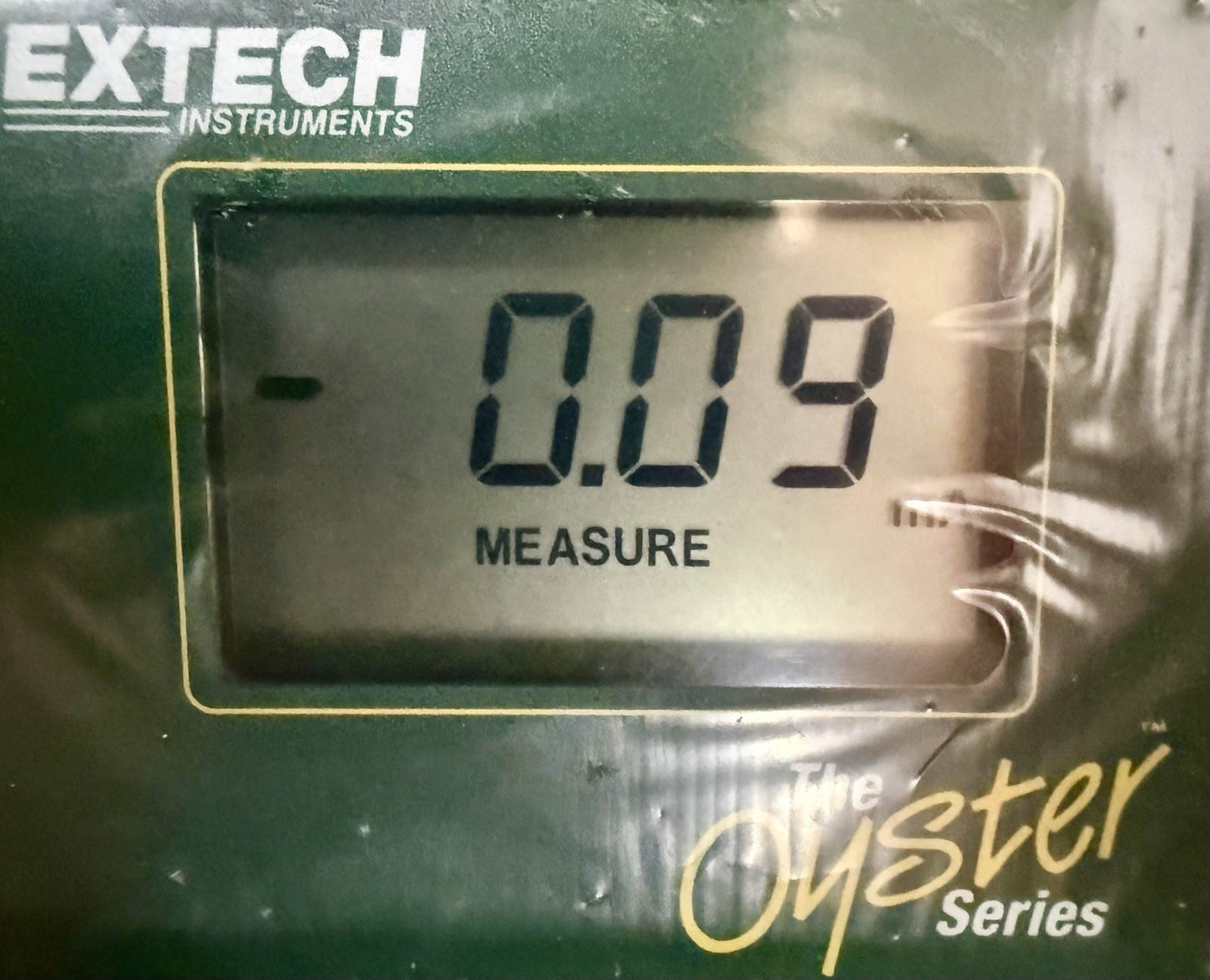Extech 412355A Oyster Series Current Voltage Calibrator/Meter in Case