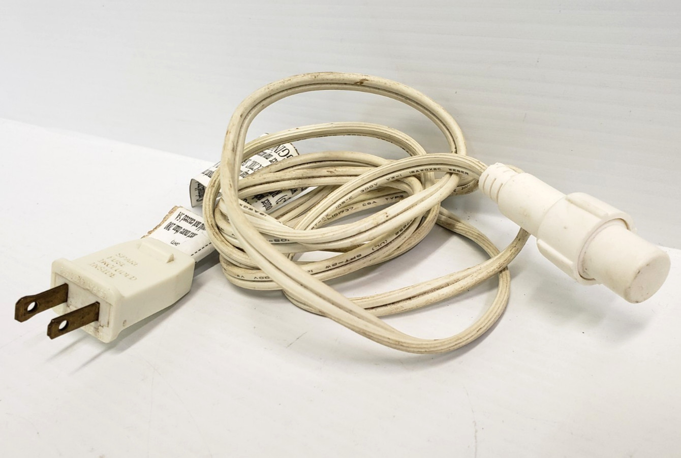 Outdoor/Indoor Rope Light Power Cord Model WR-13-24L 0.3m 2.8W 12V, 0.45A,60Hz