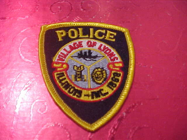 BELLWOOD ILLINOIS POLICE PATCH CAP SIZE UNUSED 3 X 2 1/2 INCH