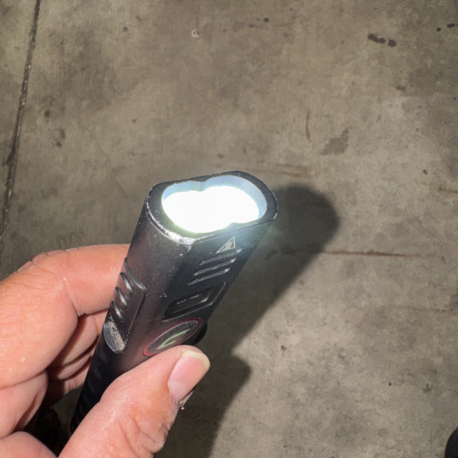 Coast Slayer Ultra Flashlight 2000 Lumens, Rechargeable