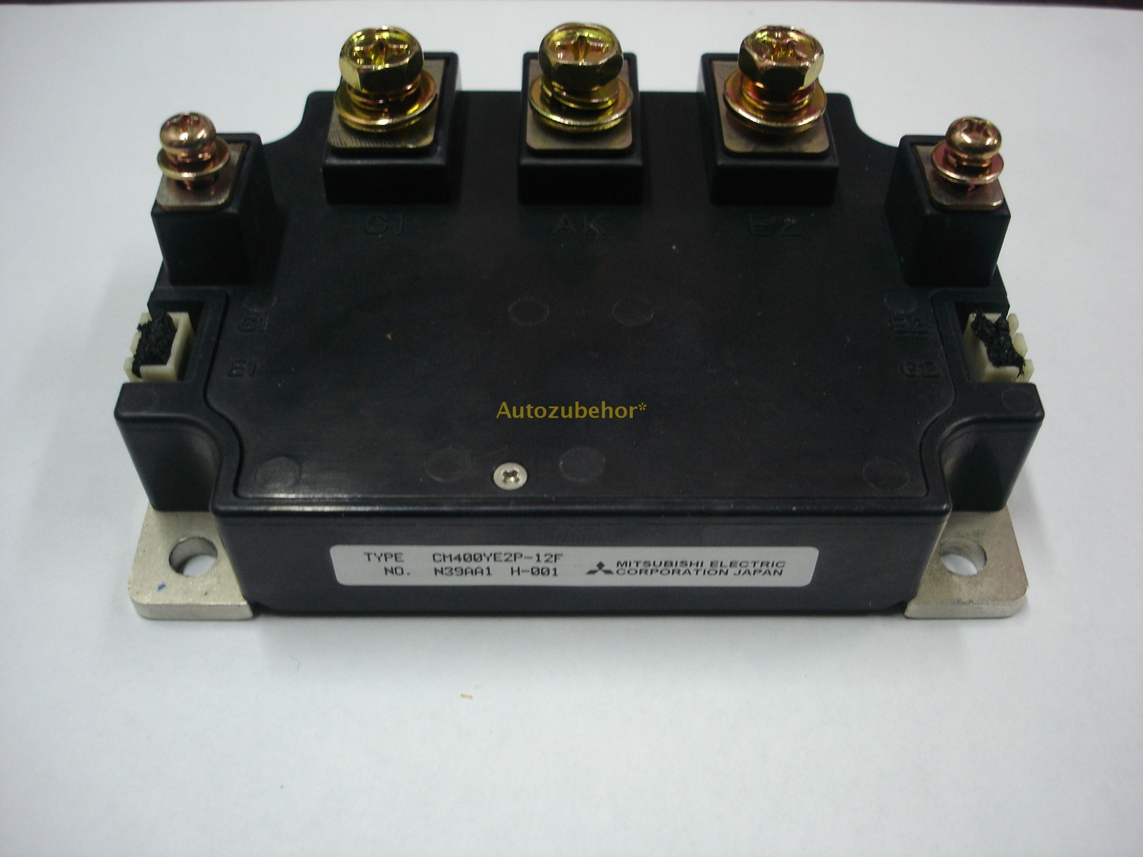 CM300YE2P-12F module CM300YE2P12F