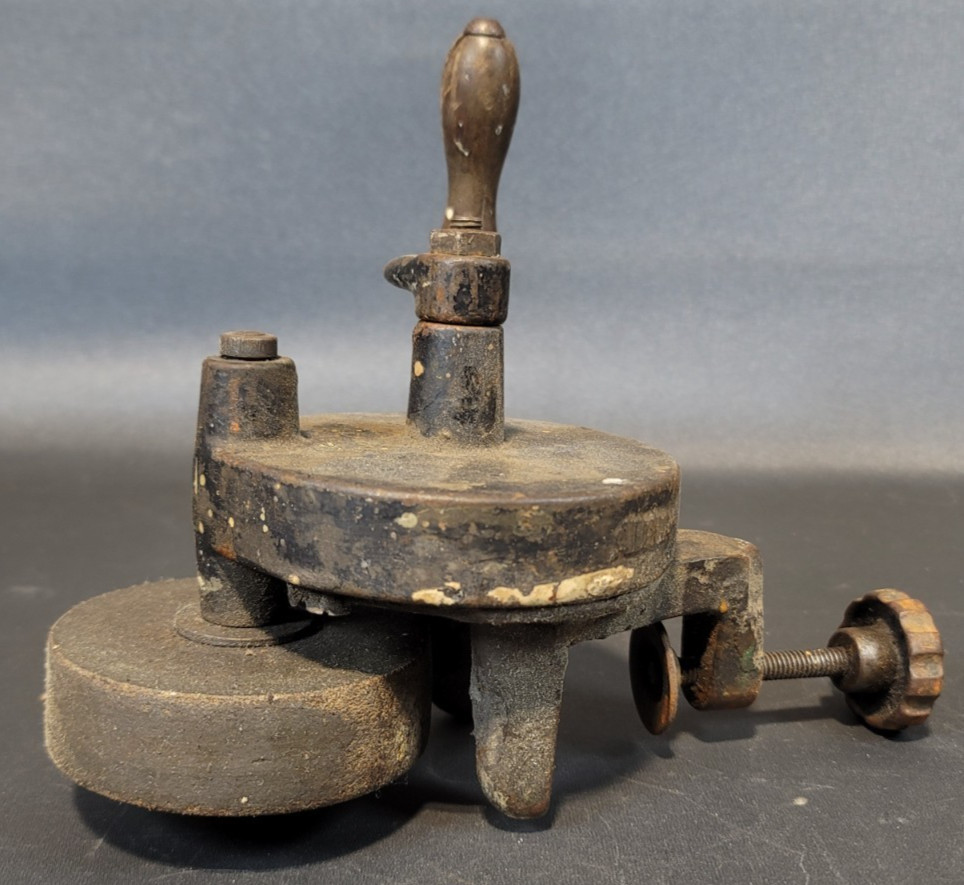 Antique Cast Iron Hand Crank Bench Clamp Mount Grinder Tool Sharpener