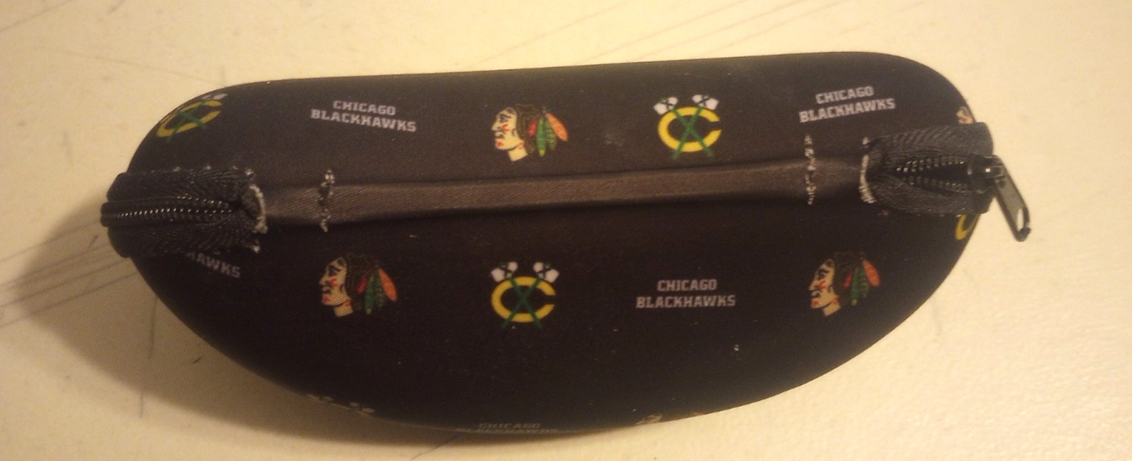 Chicago Blackhawks Eyeglasses Sunglasses 😎 Zipper Up Case Soft