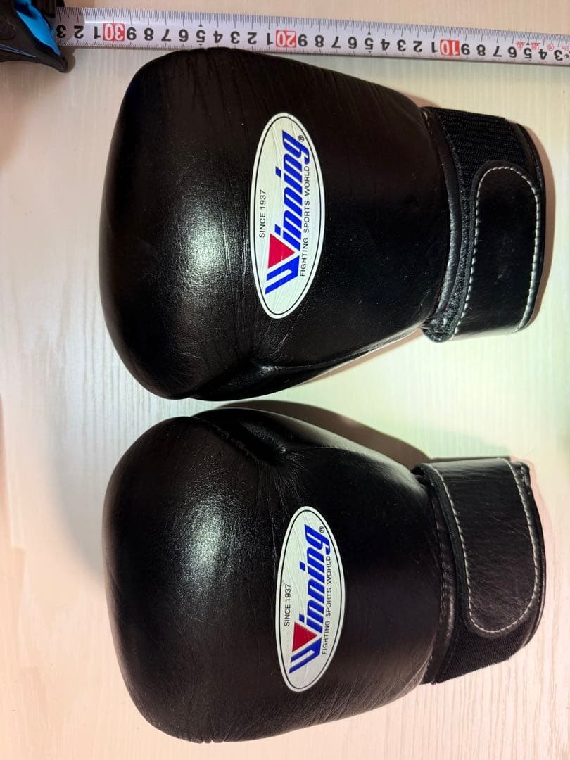 Winning Boxing Gloves 8oz Black MS-200B Japan Made Used