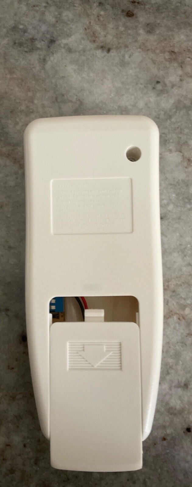Kichler 337001WH Fan Ceiling Universal Remote Control with Cradle New