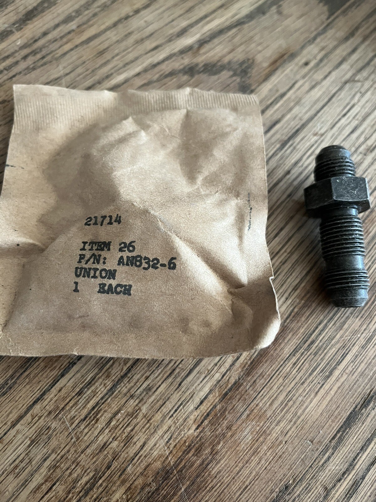 AN832-6 Union Flared Tube Bulkhead & Universal Bell 47