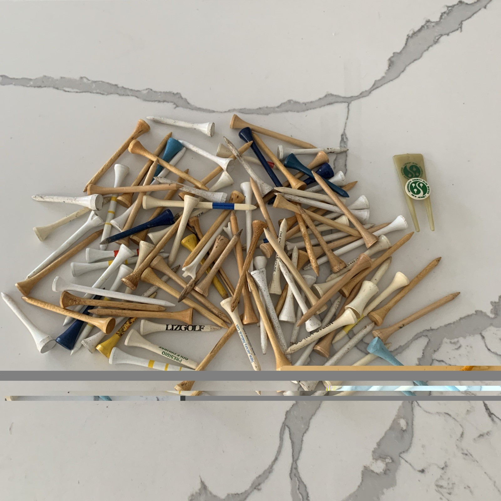 100 Vintage Antique Golf Tees Mix Of Recent & Older Used & Never Used Golf Tees