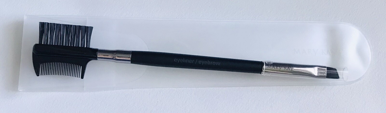 New In Package Eyeliner / Eyebrow Brush w/ Clear Carry Pouch / Sleeve