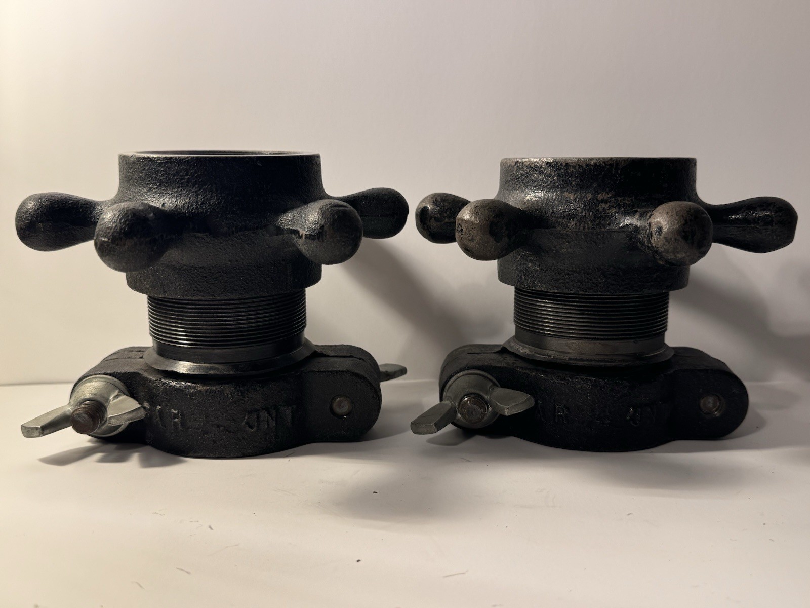 Vintage Paramount Ship Wheel Fine Thread Collars 1960s All Nubs Intact RARE