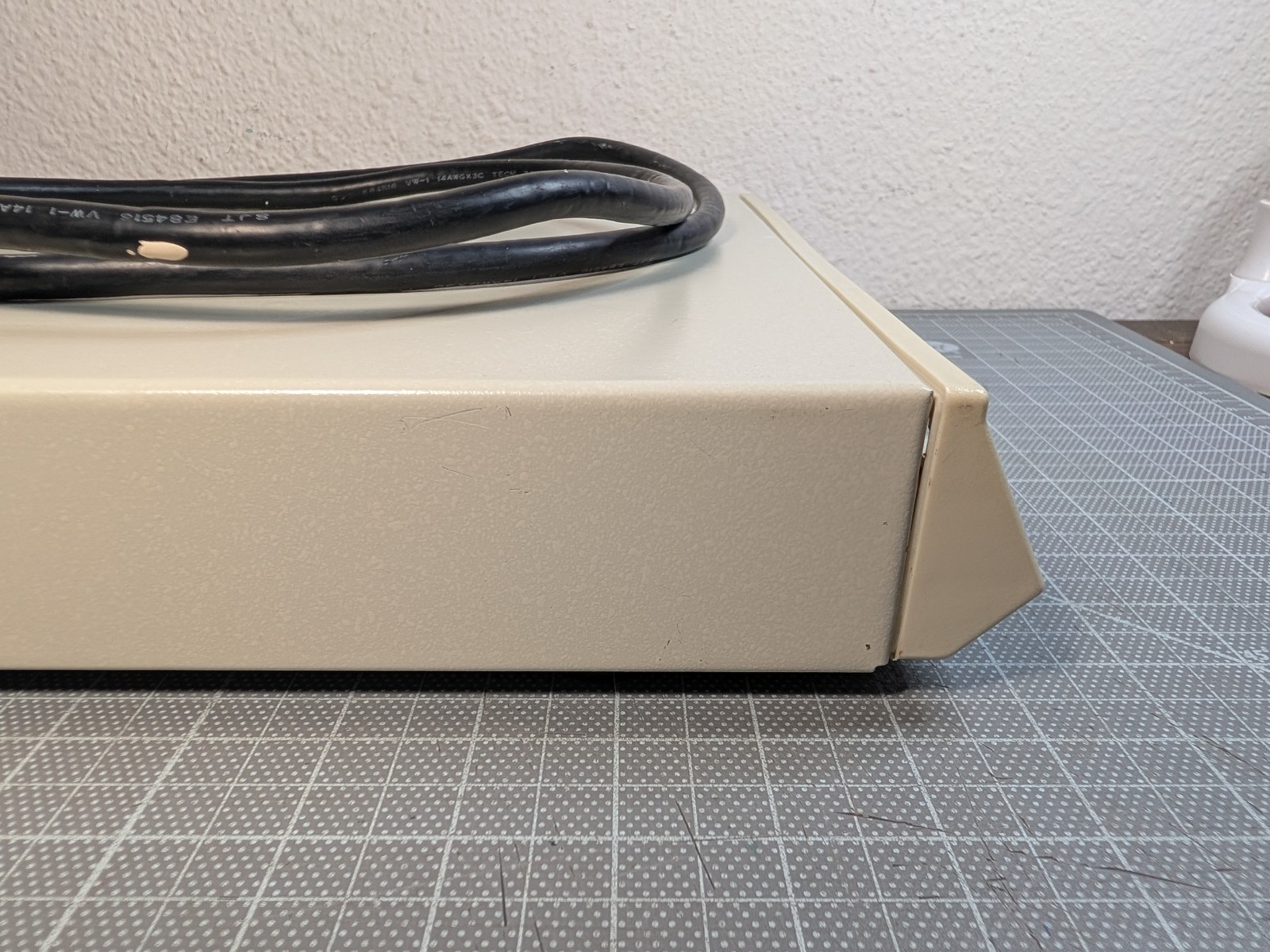 Vintage Computer Power Controller Surge Protector Power Supervisor Model MT-767