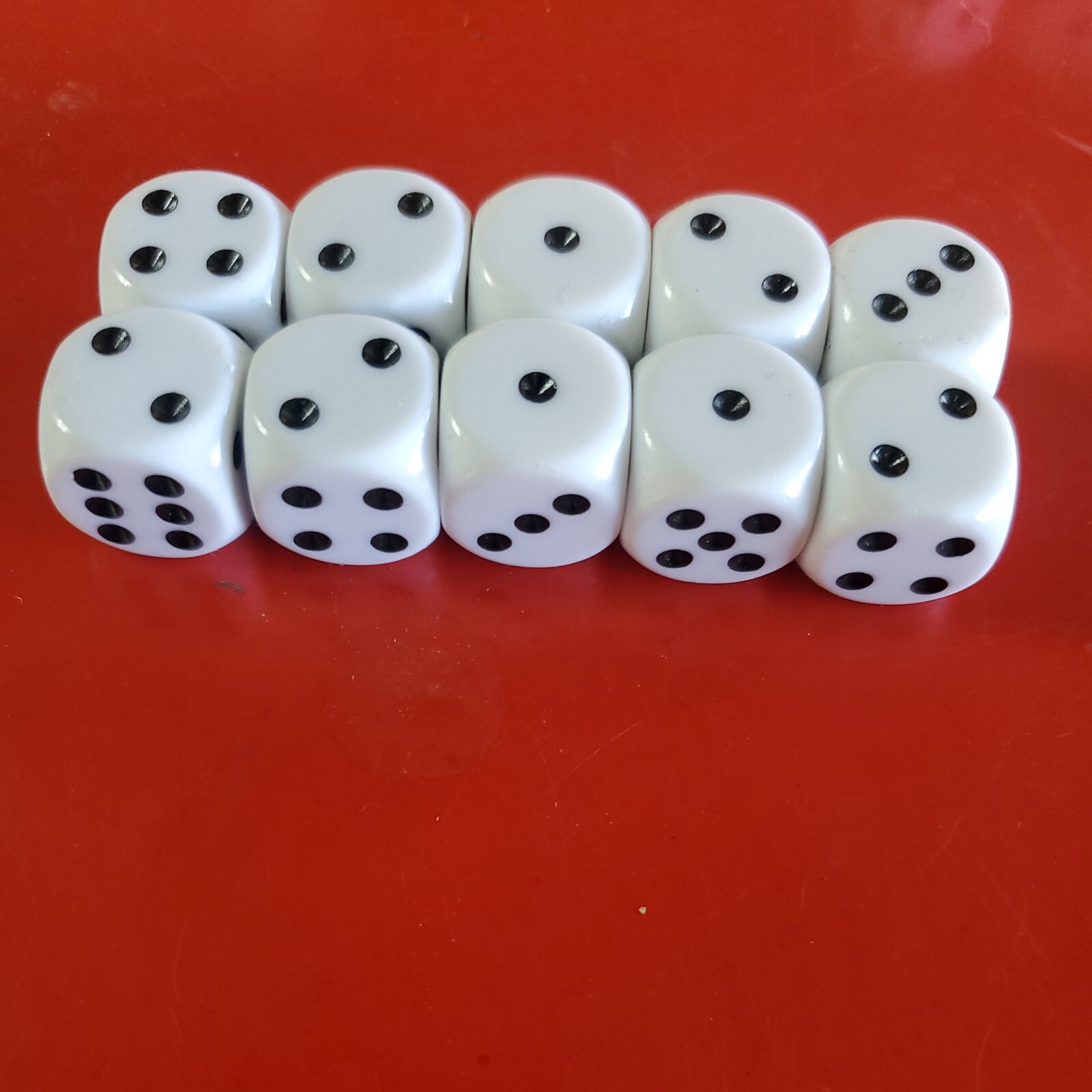 10 white dice lot