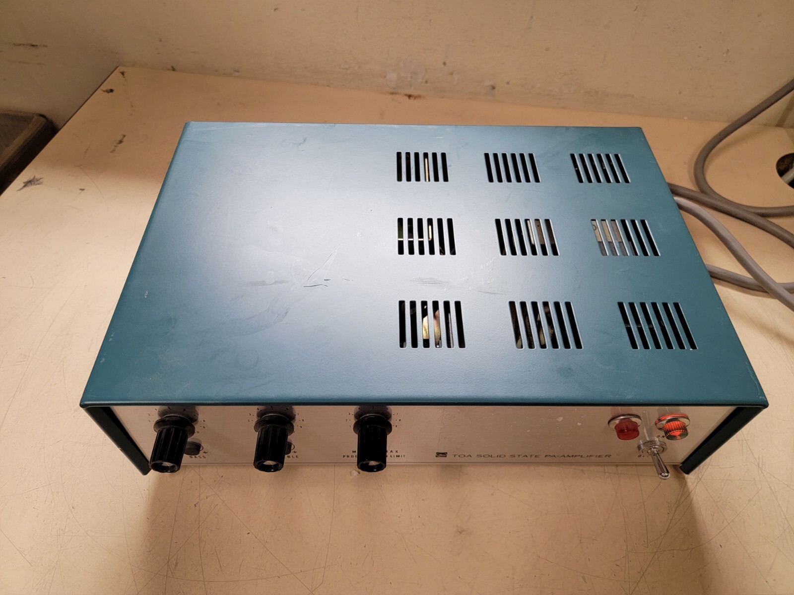 TOA Solid State PA-Amplifier TA-955