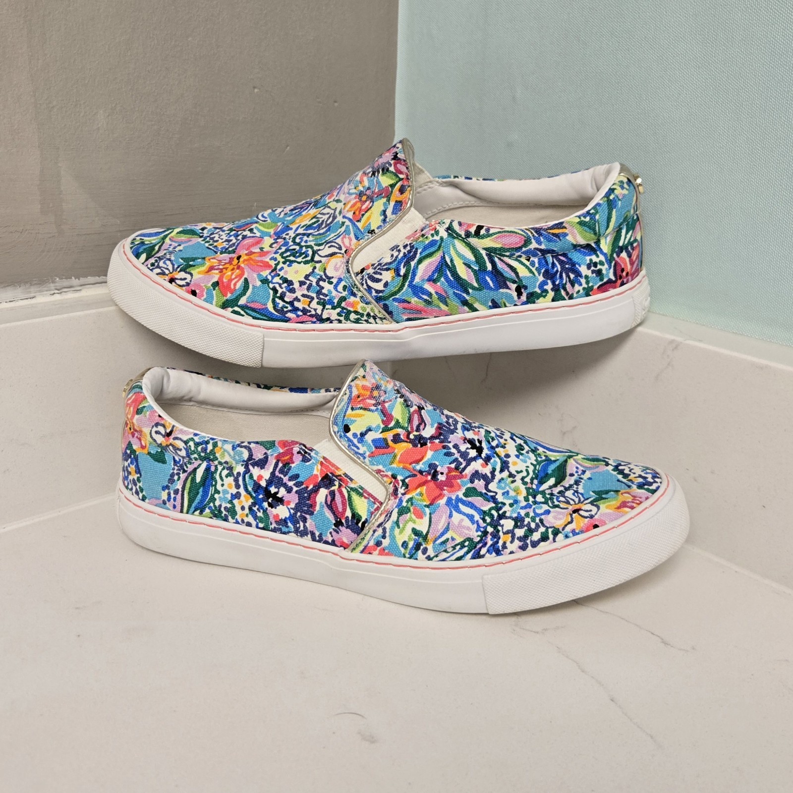 Lilly Pulitzer Julie Sneakers Amalfi Blue Alligator Isle Slip On Shoes Size 8.5