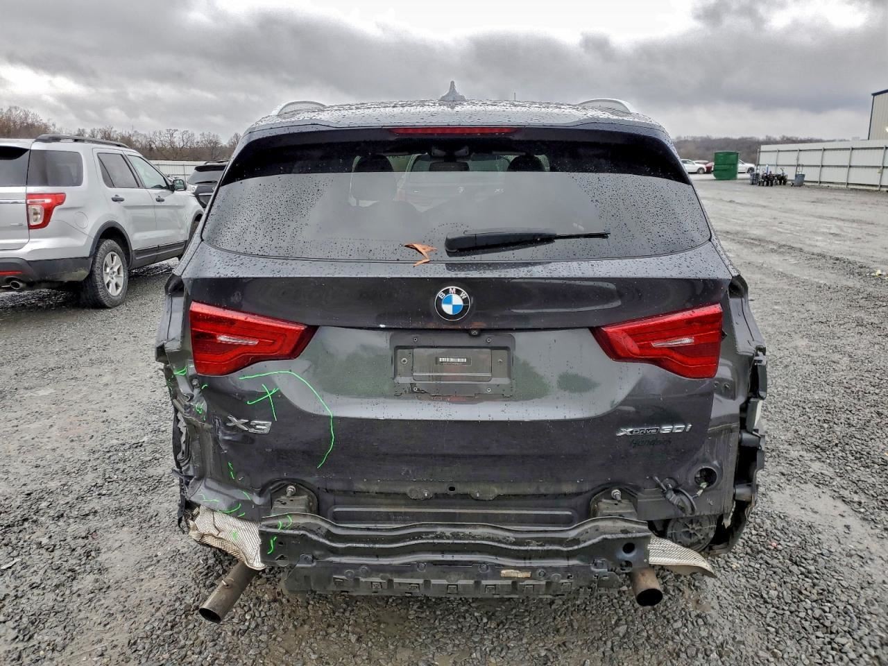 X3 2019 Glove Box 4962446