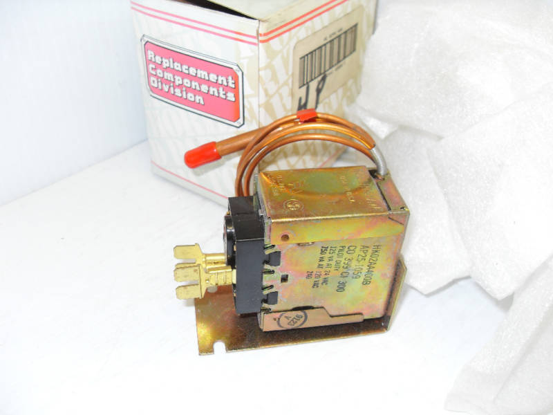 ⭐NEW IN BOX⭐ ROBERTSHAW HK02AA400B PRESSURE SWITCH 25-1059  🔴USA🔵