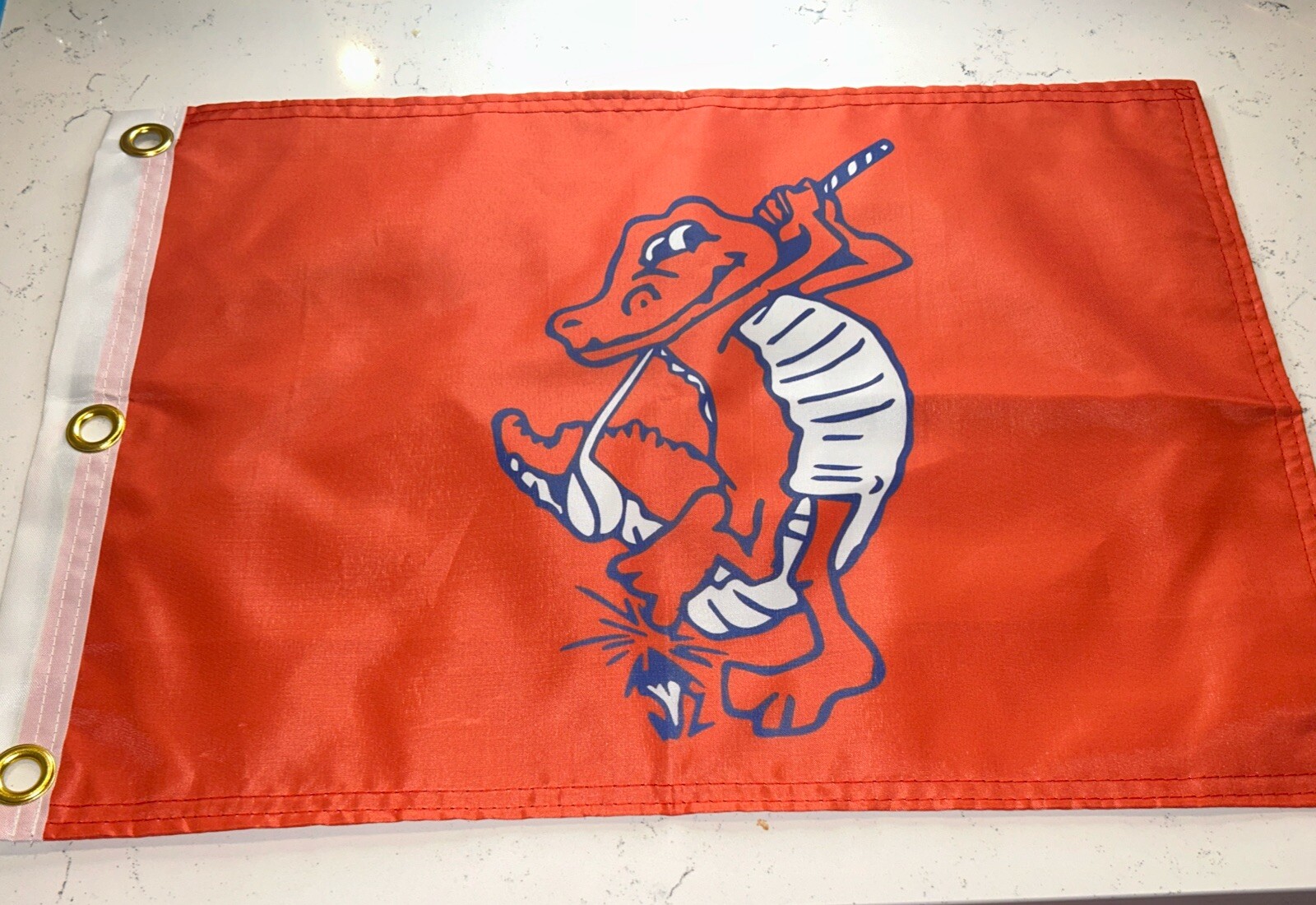 UNIVERSITY OF FLORIDA GATORS GOLF PGA TOUR PIN FLAG W GROMMETS FREE SHIP COLLEGE