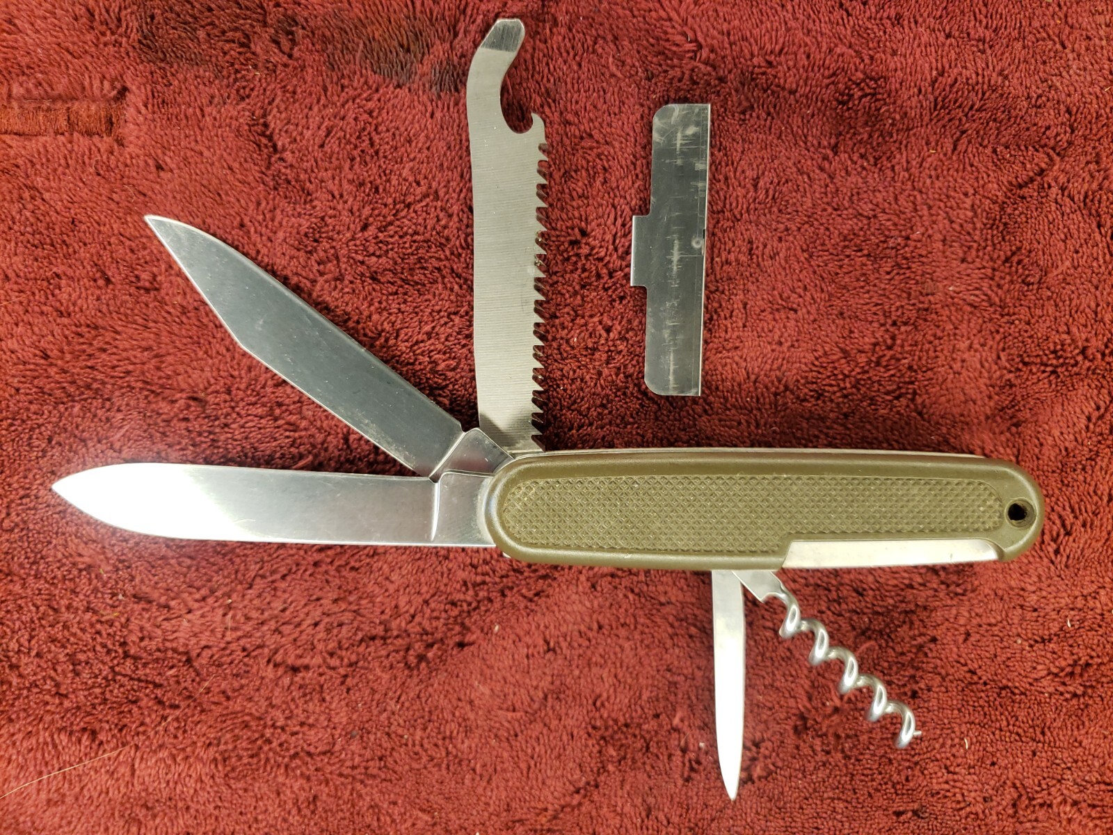 VICTORINOX Switzerland Mauser Swiss Army Knife 3-Blade + Corkscrew Awl