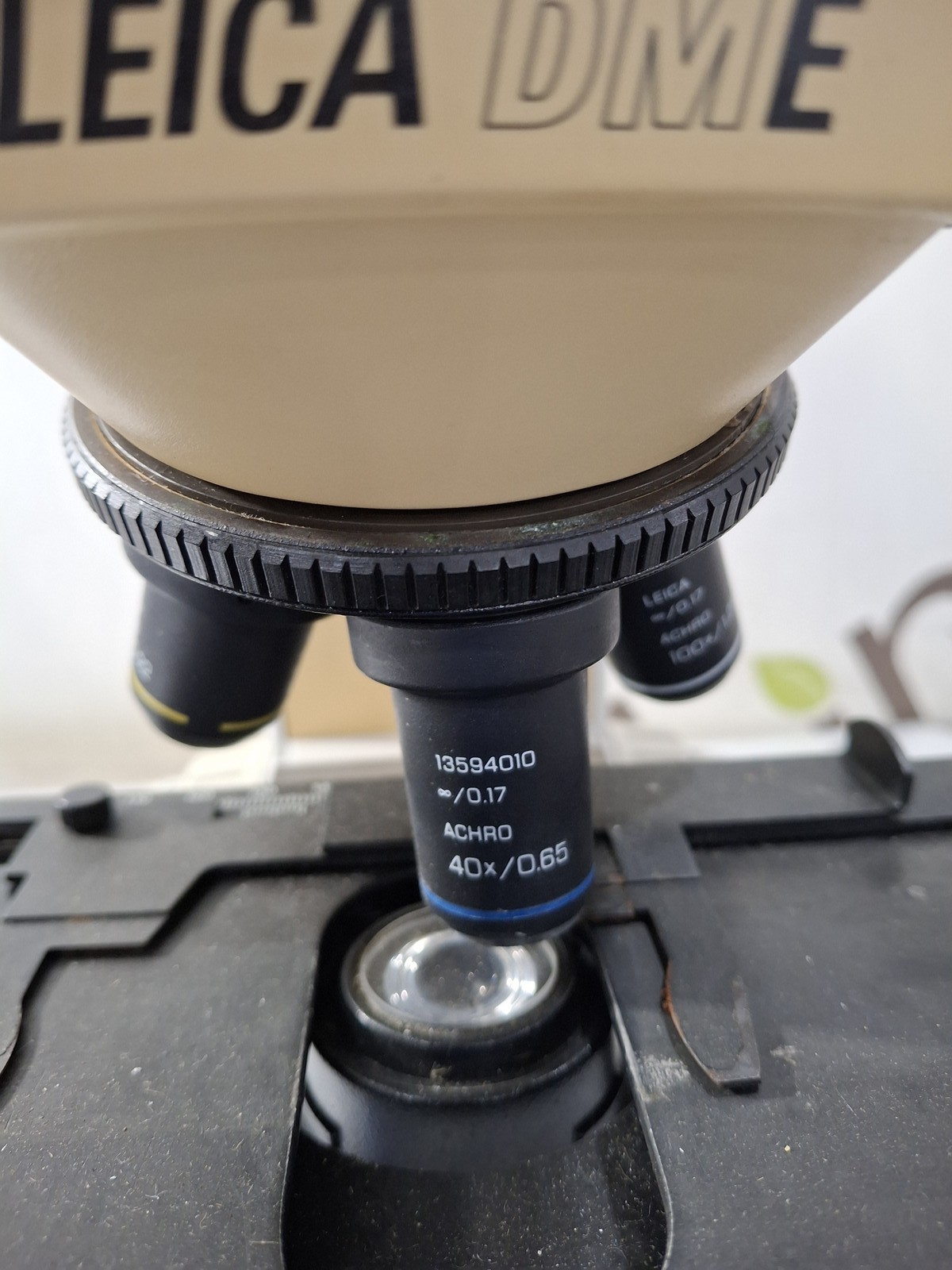 Leica DME Binocular Microscope
