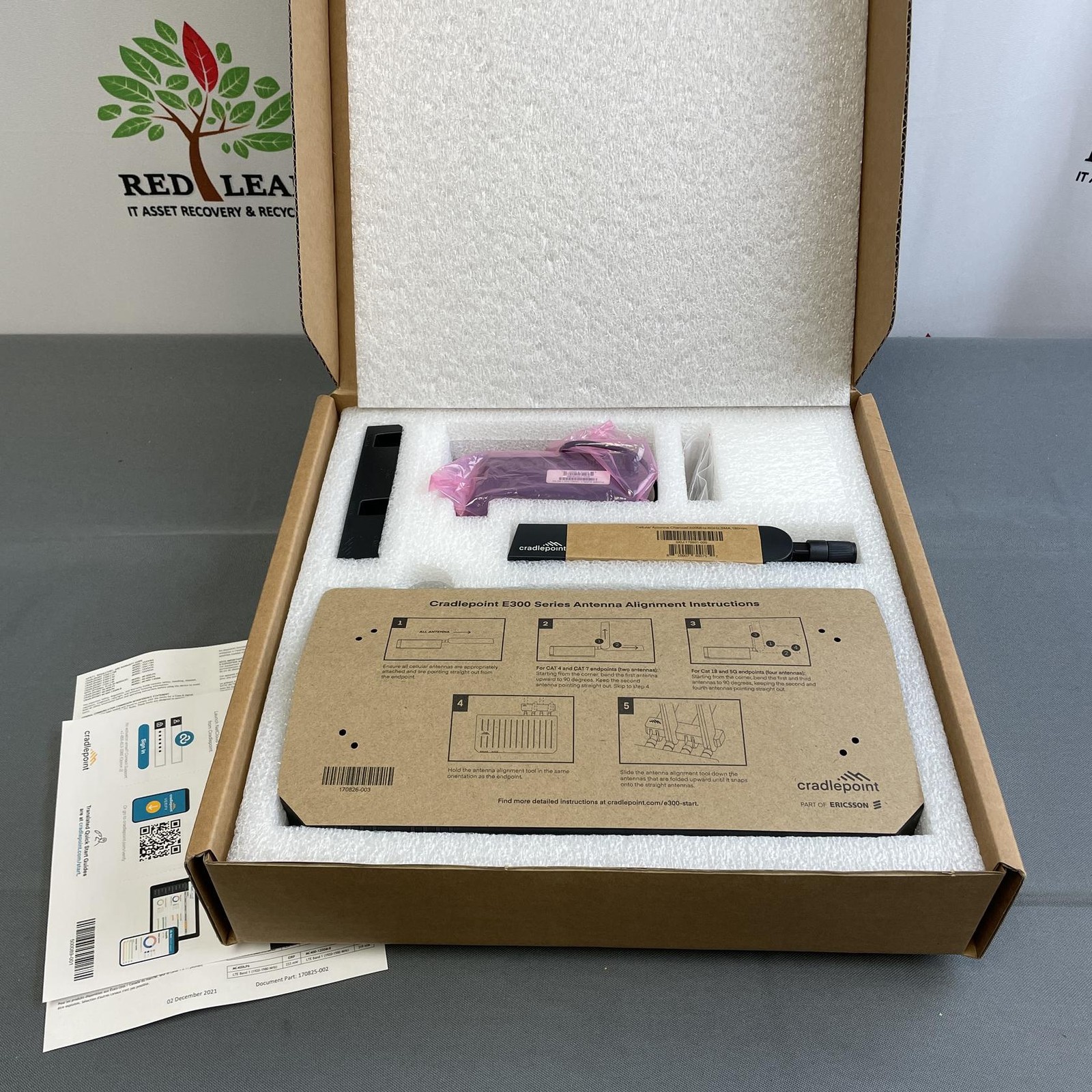 CRADLEPOINT E300 SERIES Enterprise Router E300-C18B (OPEN BOX)