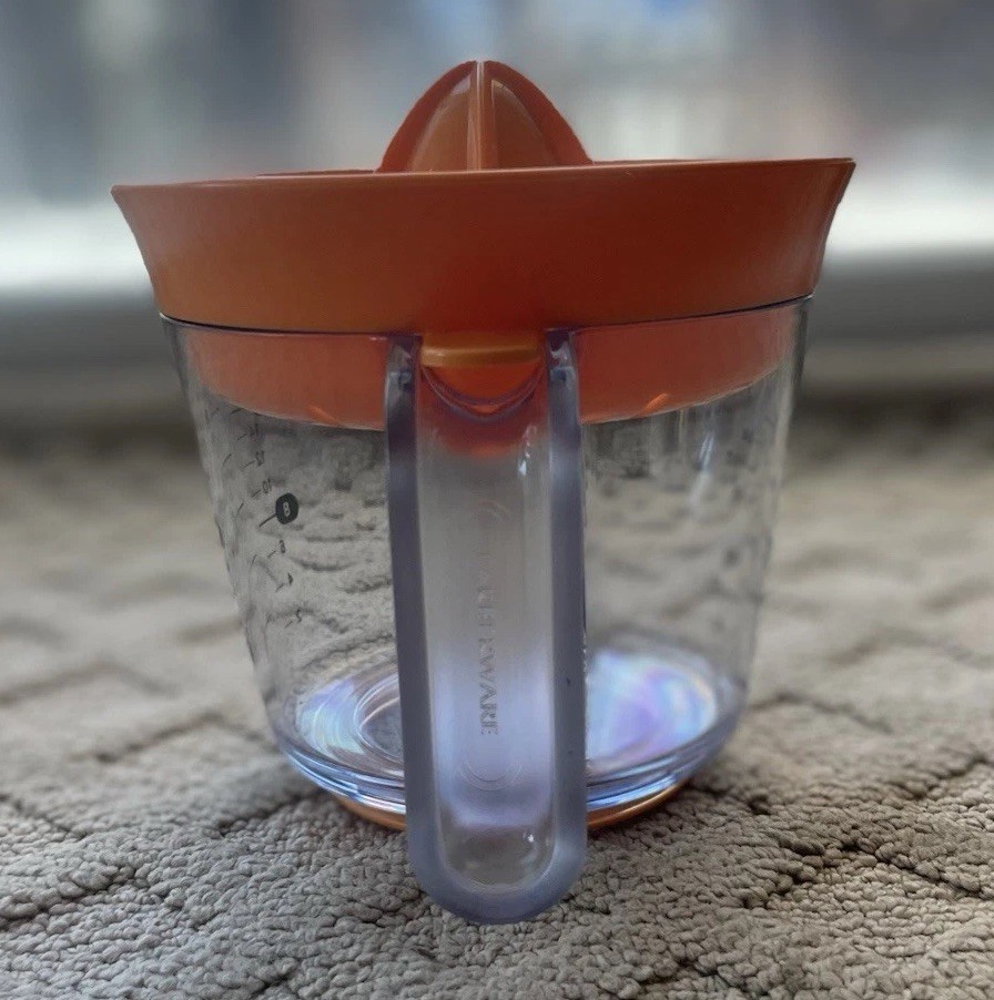 Farberware Professional 2 Cup Citrus Juicer with Easy Read Design