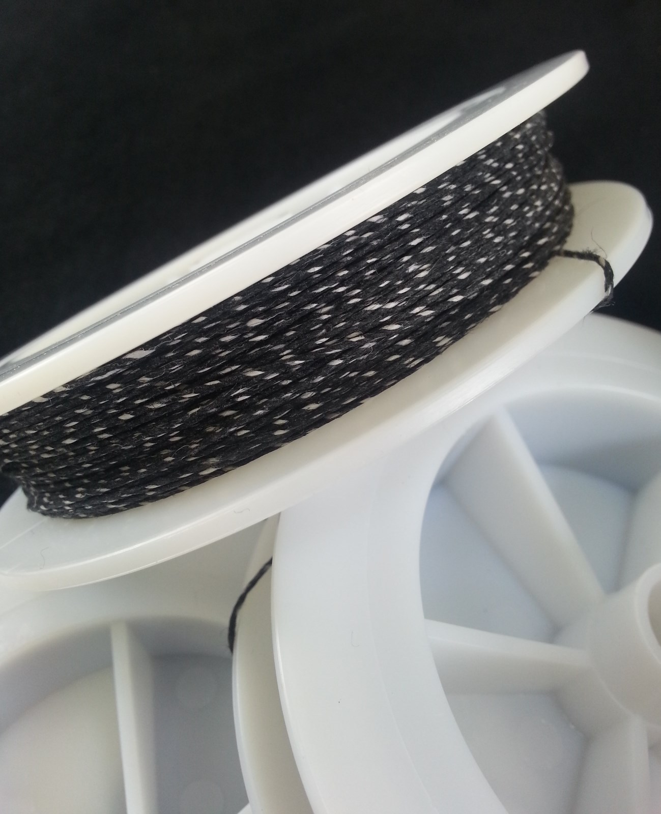 (1) Black w/ White Spec Genuine Irish Linen Single Pool Billiard Cue Wrap Spool