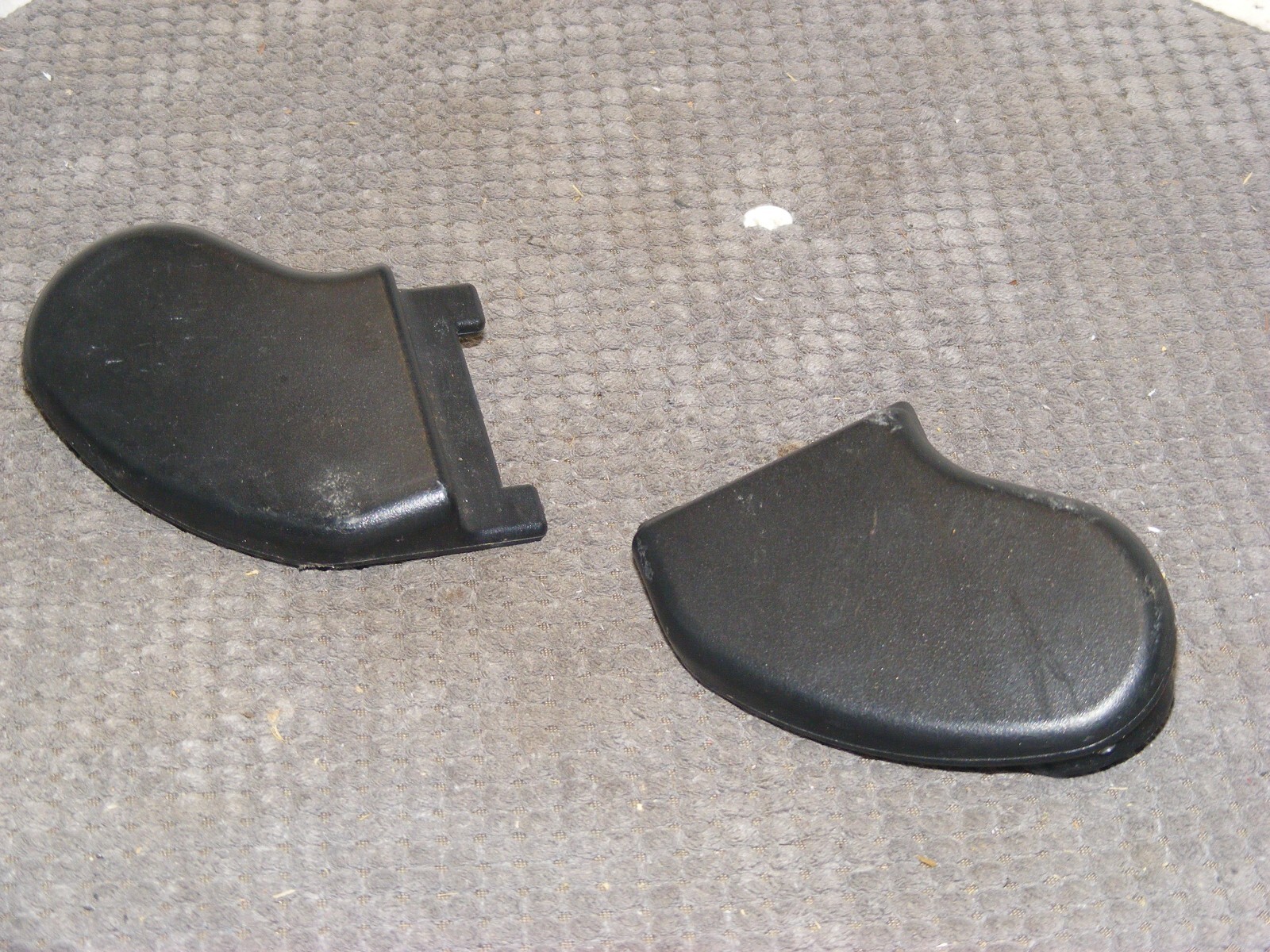 INVACARE PRONTO M51 & MORE MOBILITY CHAIR FRONT CASTER SHROUD/COVERS/PLUGS**SET