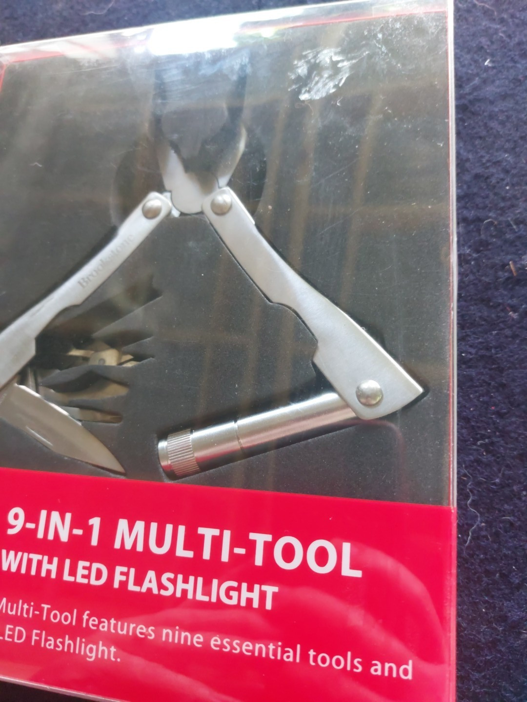 Brookstone® 9-in-1 multi-tool with flashlight pocket size tool NIB