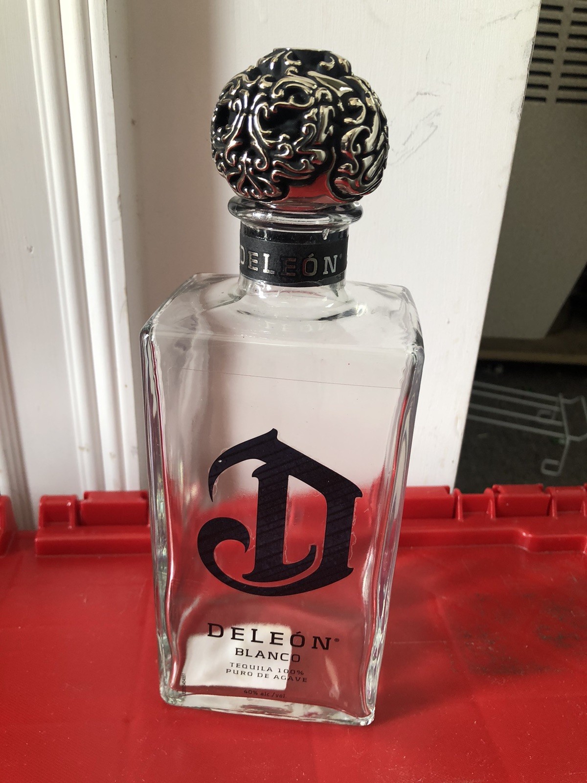 DeLeon Blanco Tequila Empty 750mL Glass  Collectible Bottle