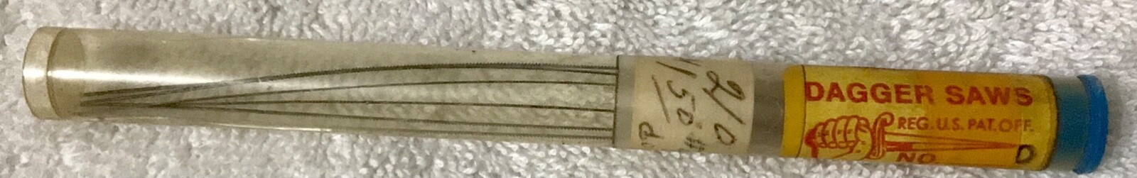 Vintage Yellow Dagger Brand, Swiss Jewelers Sawblades, Size 2/0.  FREE SHIPPING