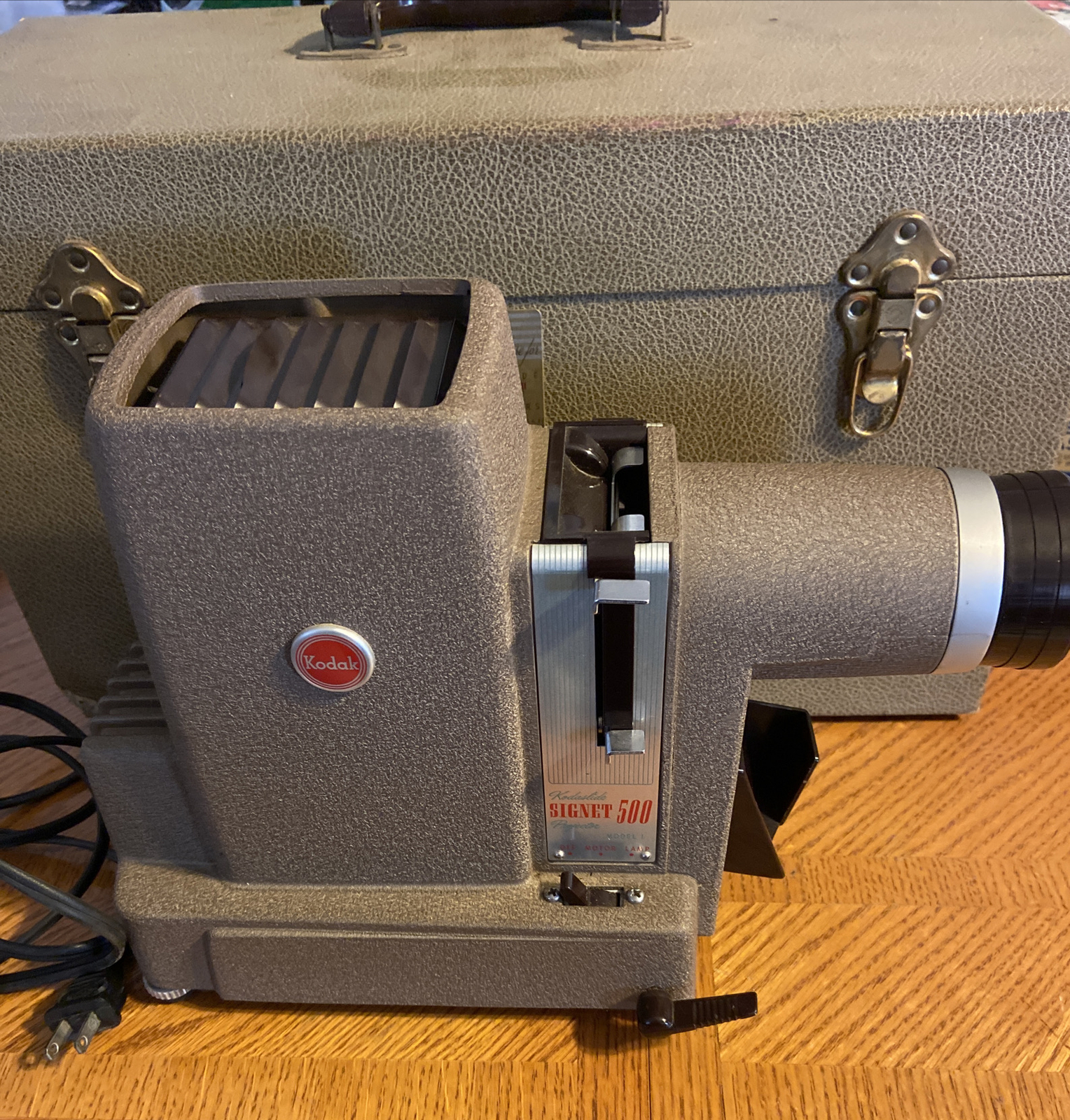 Kodak Kodaslide Signet Projector Vintage Model 1 photo slide Viewer with Case