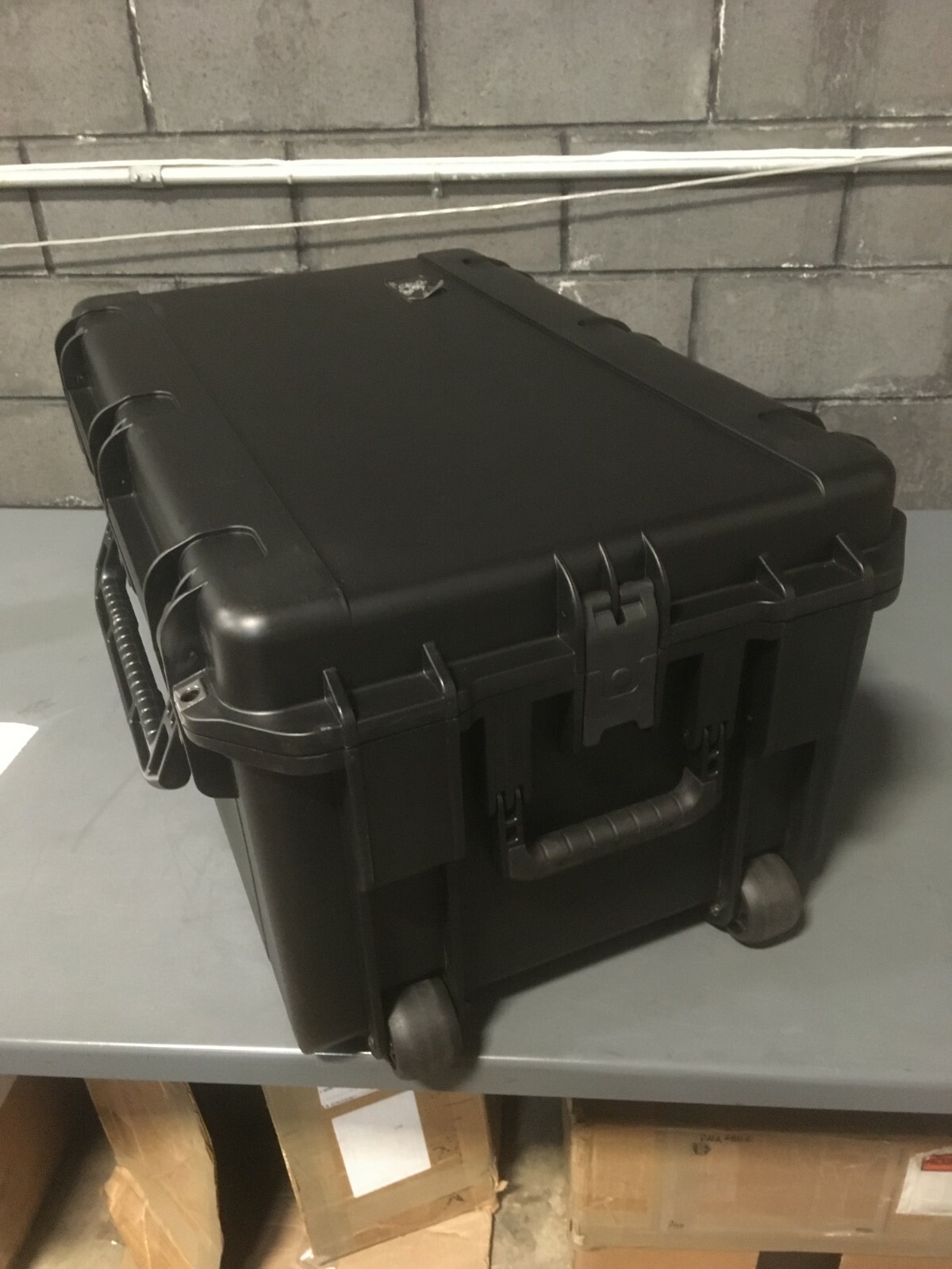 HIVE LIGHTING Hard Rolling Flight Case for Three C-Series Lights