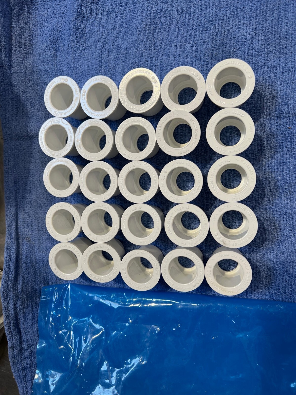 437-101 PVC REDUCER BUSHINGS 3/4 X 1/2" SCH40 Slip X Slip (25 pkg) DURA USA