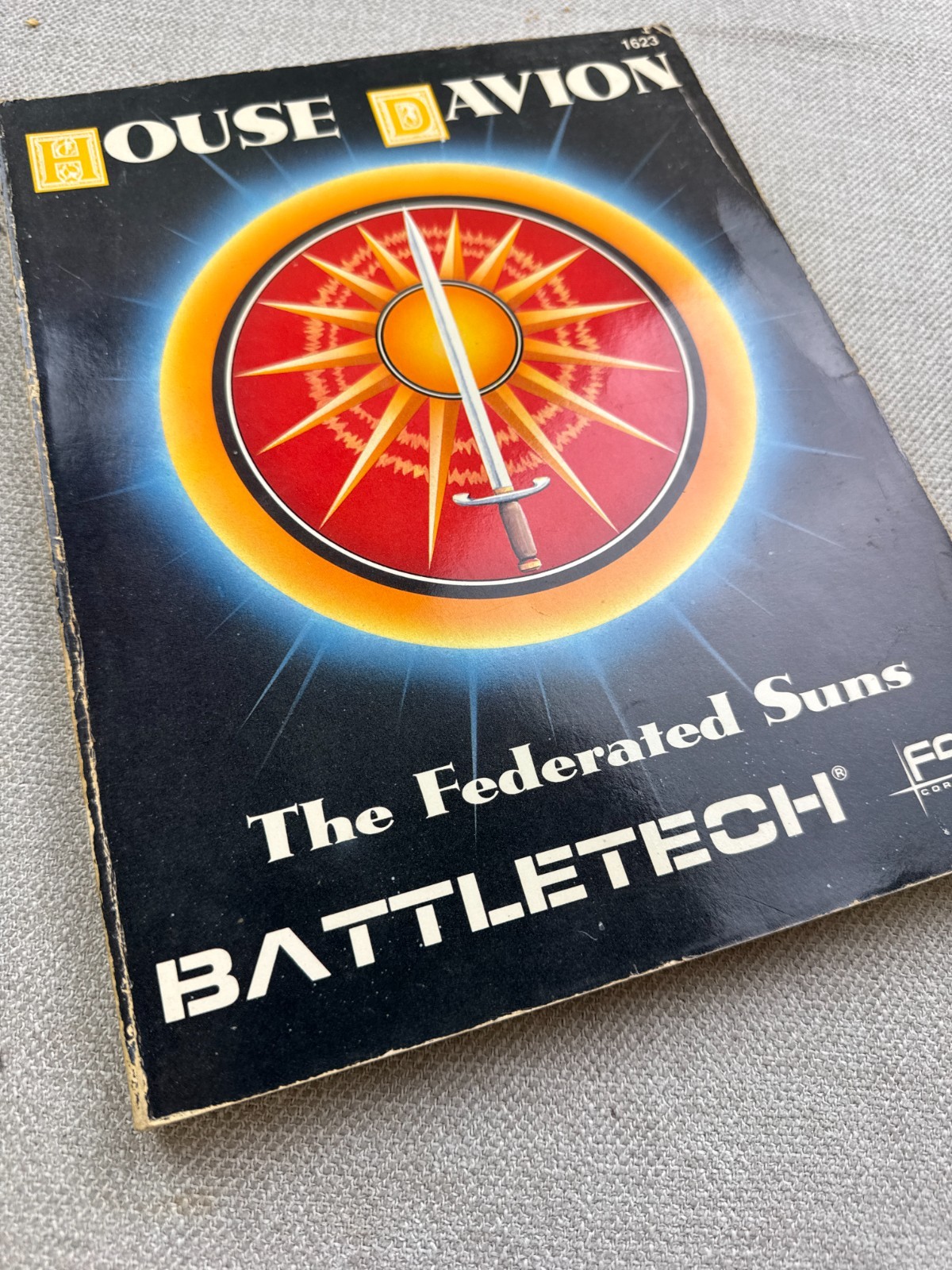 Battletech House Davion: The Federated Suns. FASA #1623. Pub. 1988.