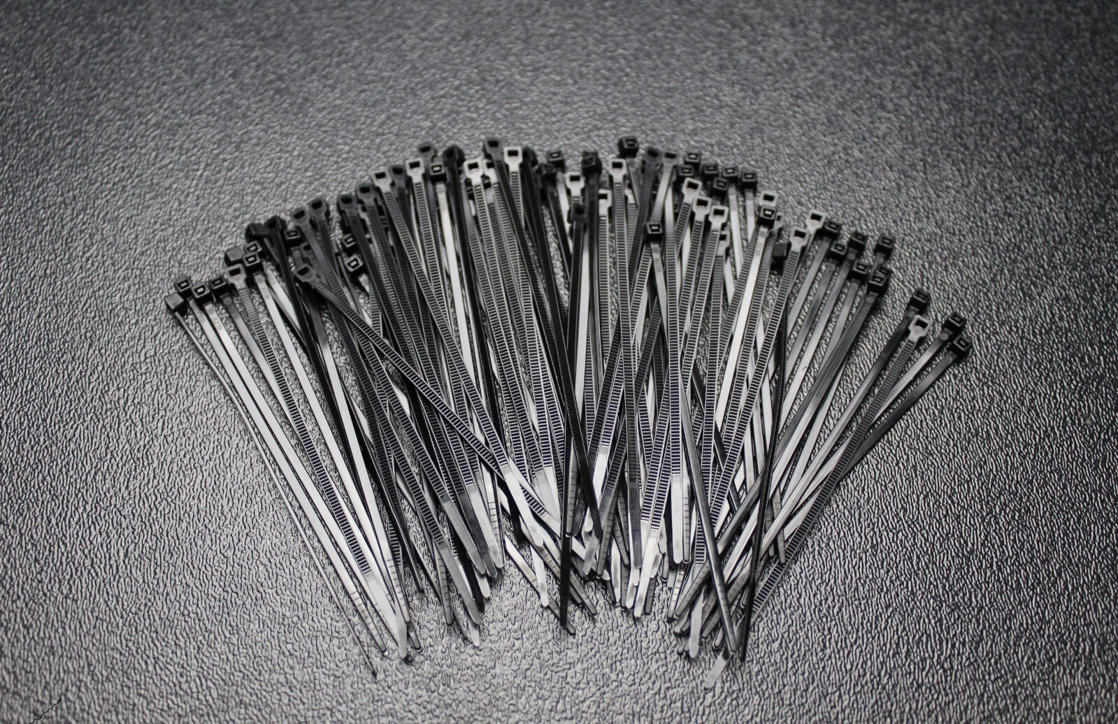 100 PACK 4 INCH ZIP TIES NYLON BLACK 18 LBS UV WEATHER RESISTANT WIRE CABLE BCT4