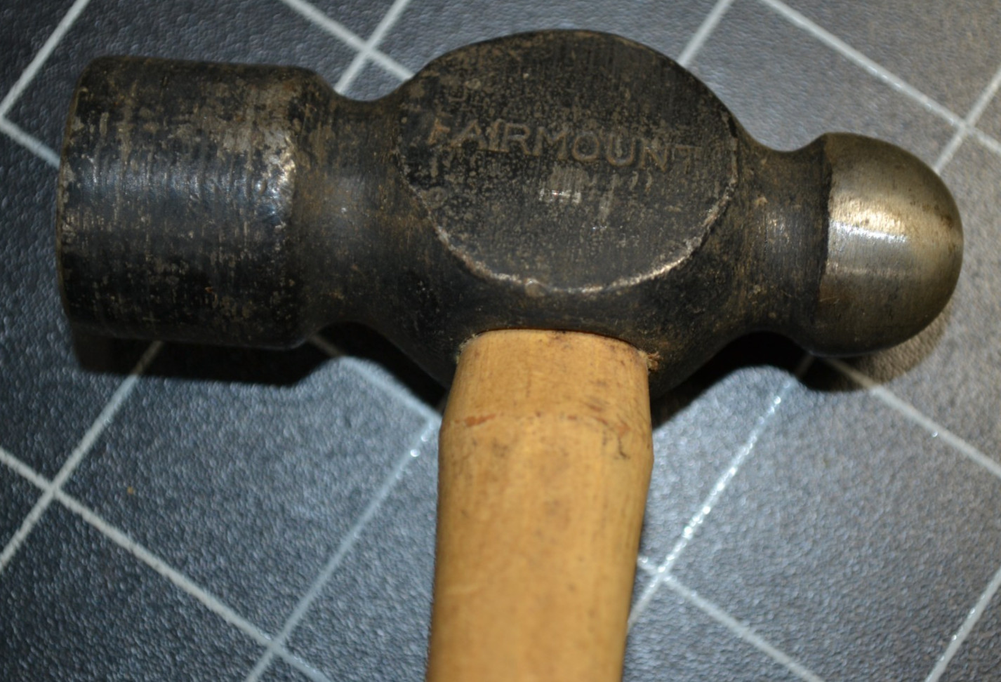 FAIRMOUNT - 16oz - BALL PEIN HAMMER - ORIGINAL HANDLE WITH LABEL