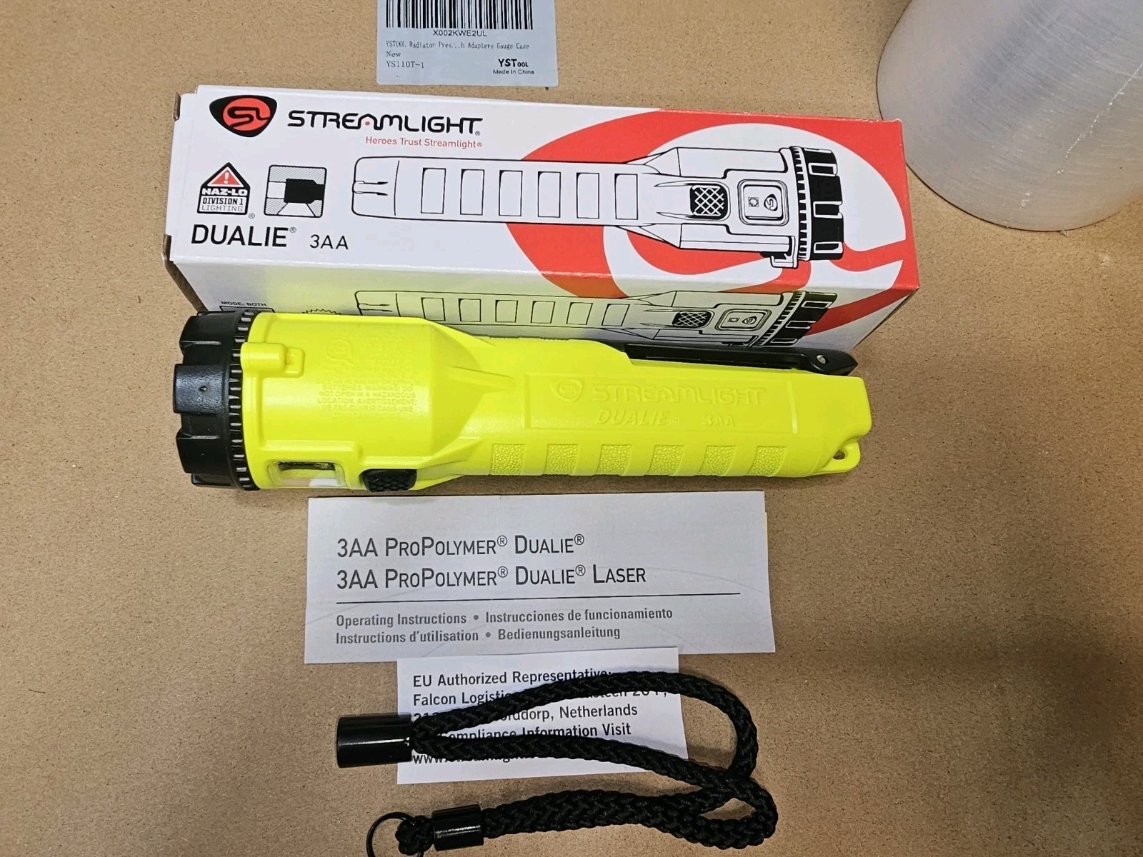 Streamlight Dualie 3AA  Flashlight 68751